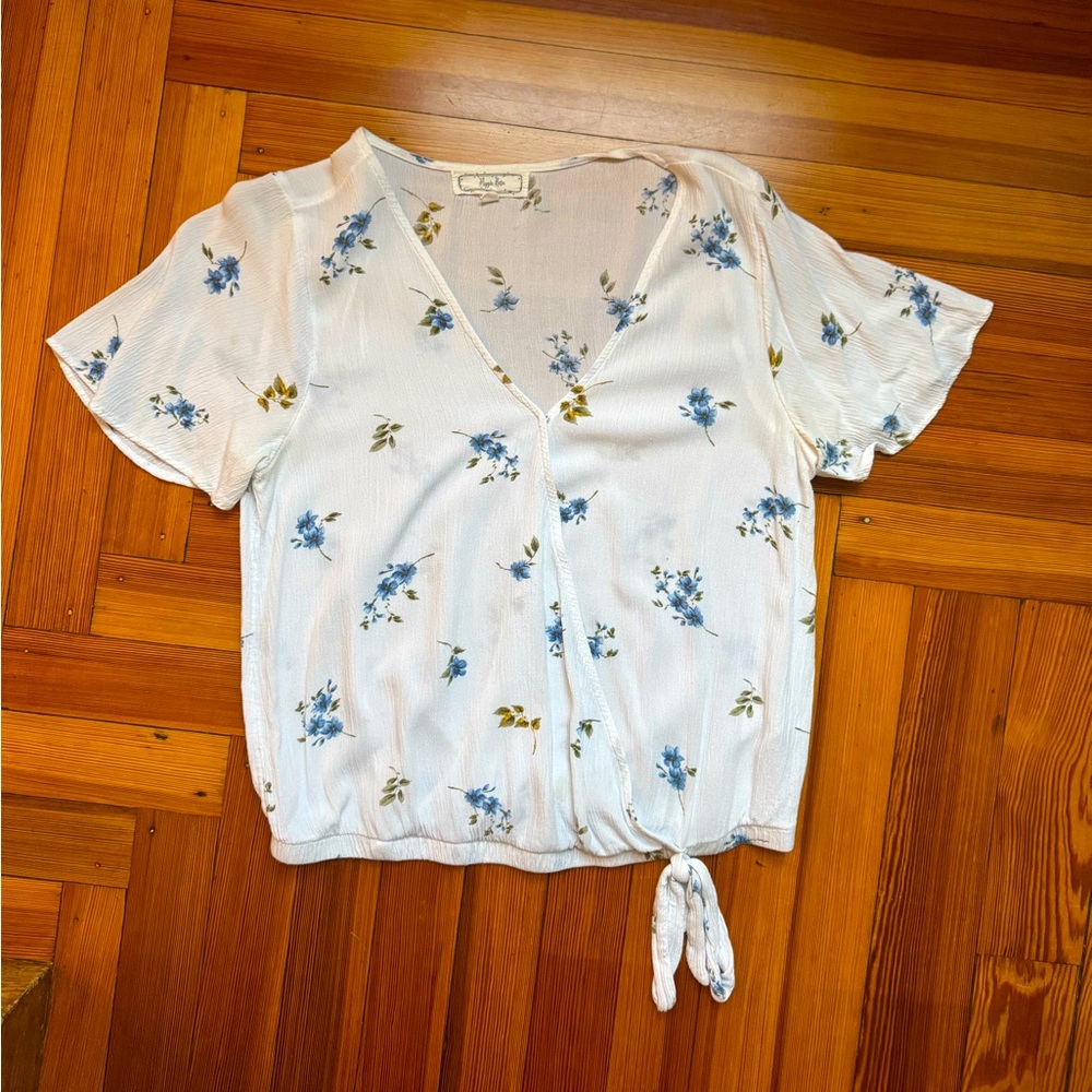 Floral V-Neck Tie-Front Top